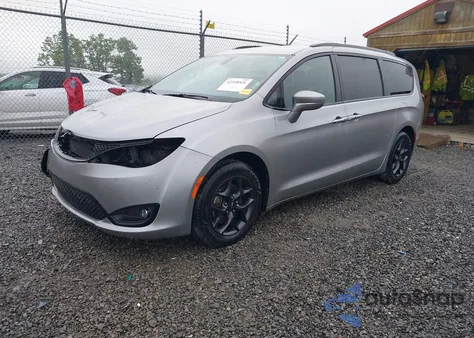 2018 Chrysler Pacifica Touring L из США, поврежденный, VIN 2C4RC1BG6JR172250